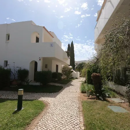 Holiday R. De Vale Do Olival