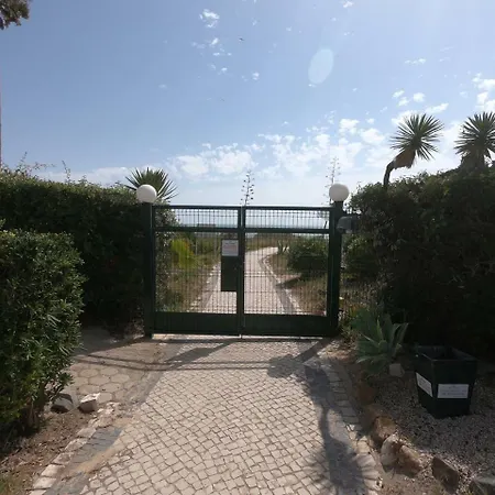 Holiday R. De Vale Do Olival شقة