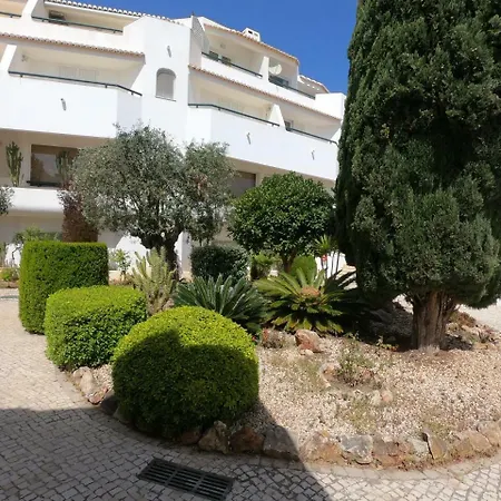Holiday R. De Vale Do Olival Apartment
